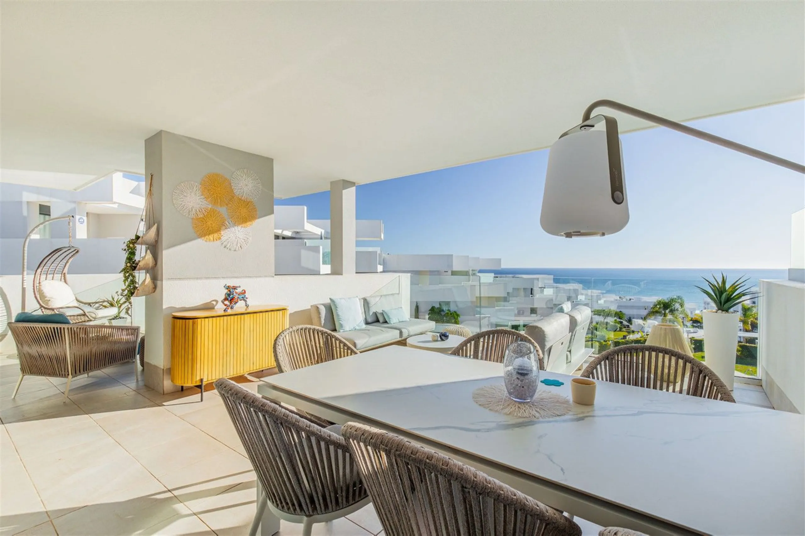 Stunning South Facing 2 Bedroom Apartment with Spacious Terrace and Panoramic Sea Views