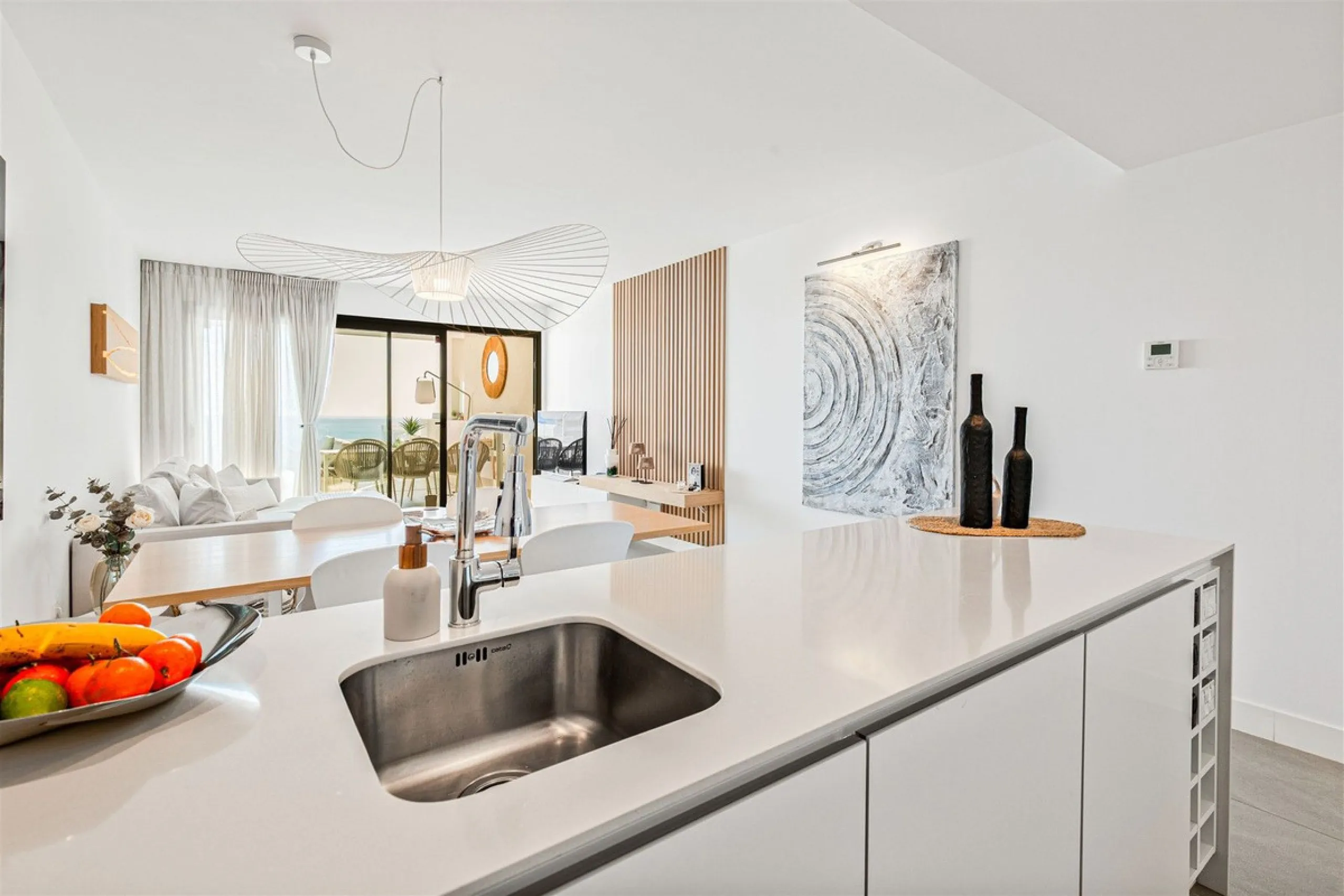 Stunning South Facing 2 Bedroom Apartment with Spacious Terrace and Panoramic Sea Views