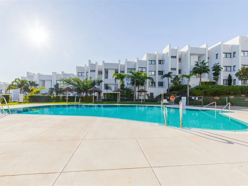 Stunning South Facing 2 Bedroom Apartment with Spacious Terrace and Panoramic Sea Views