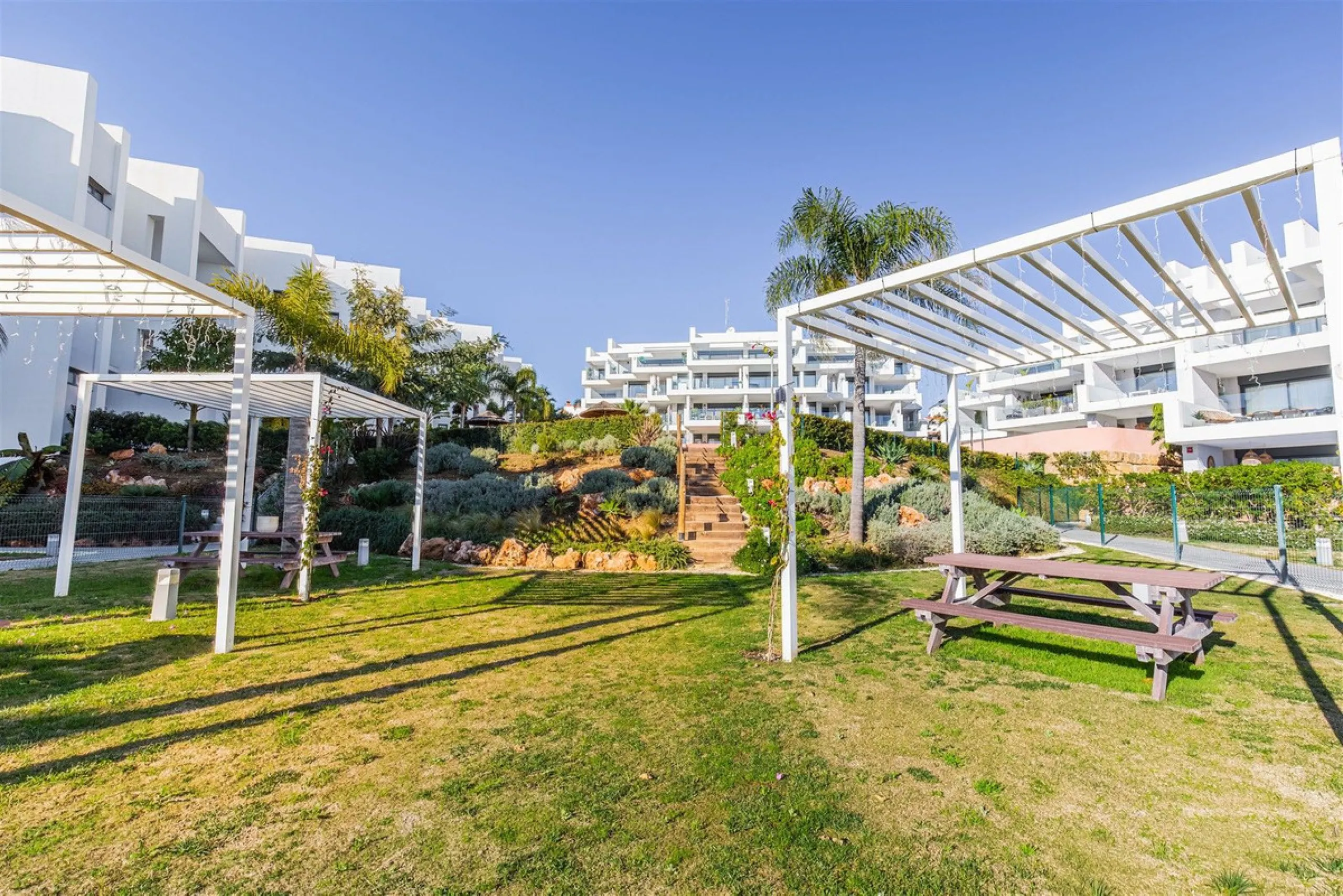 Stunning South Facing 2 Bedroom Apartment with Spacious Terrace and Panoramic Sea Views