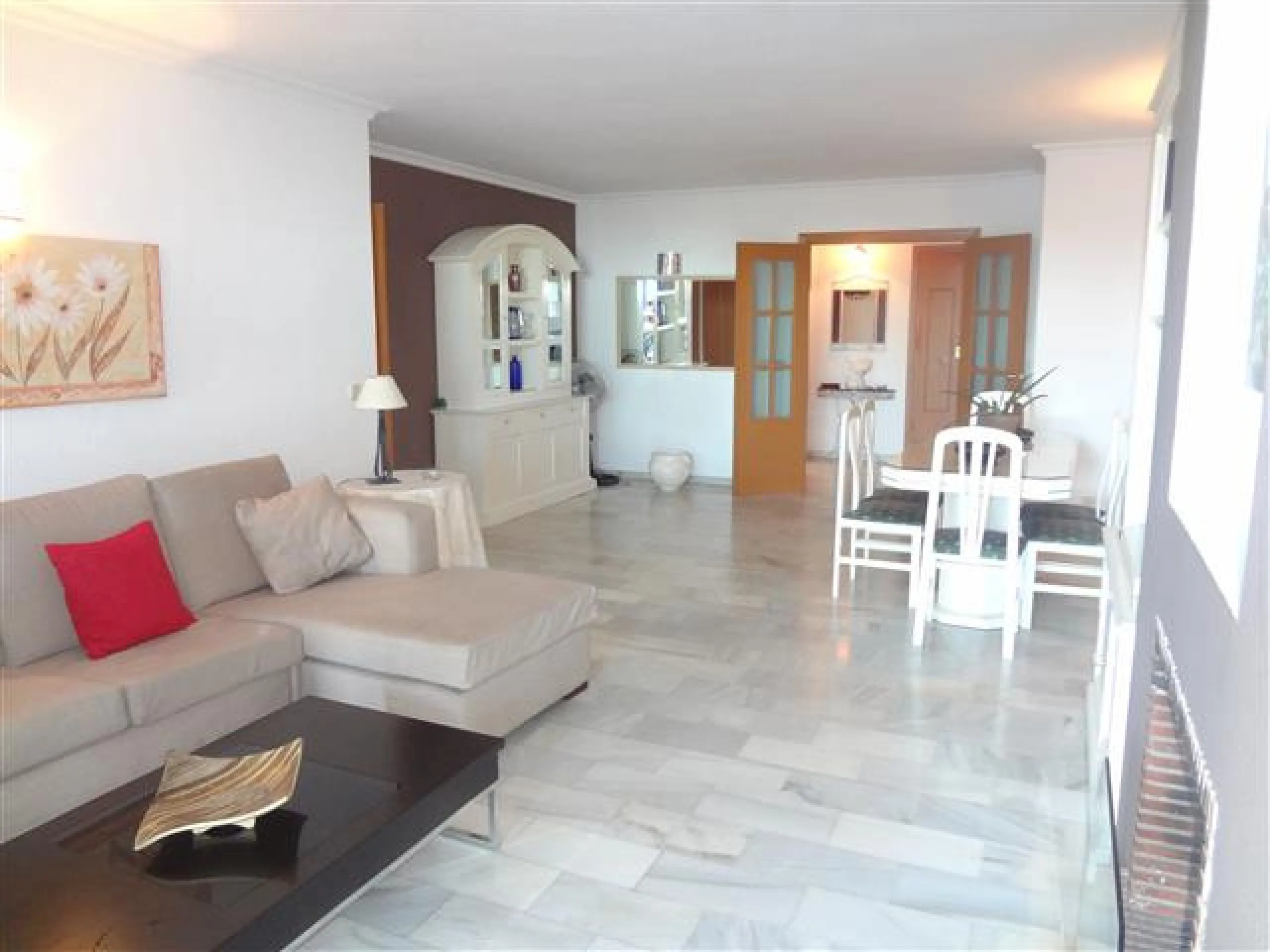 Apartment - Middle Floor, Nueva Andalucía, Costa del Sol.