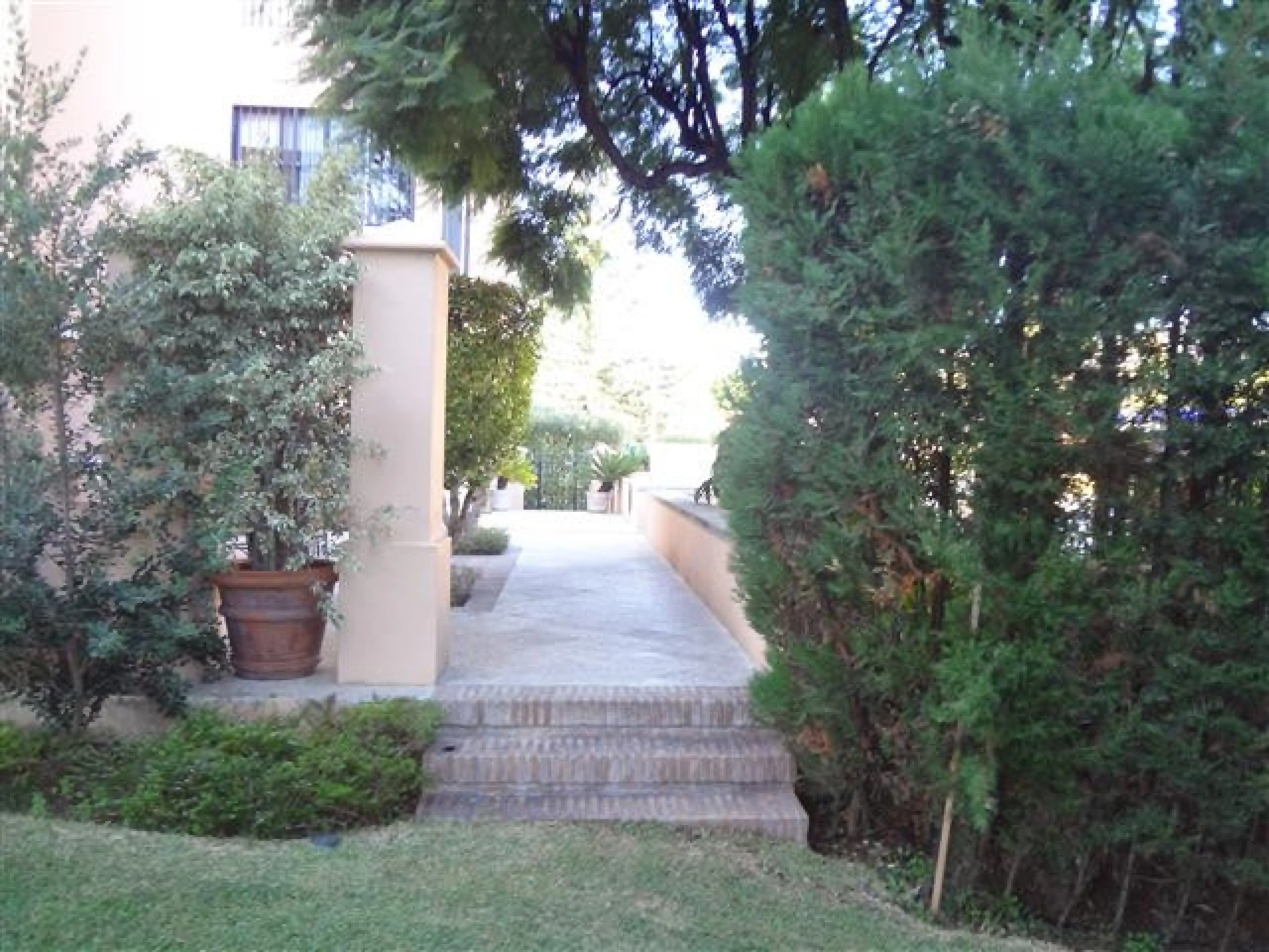 Apartment - Middle Floor, Nueva Andalucía, Costa del Sol.