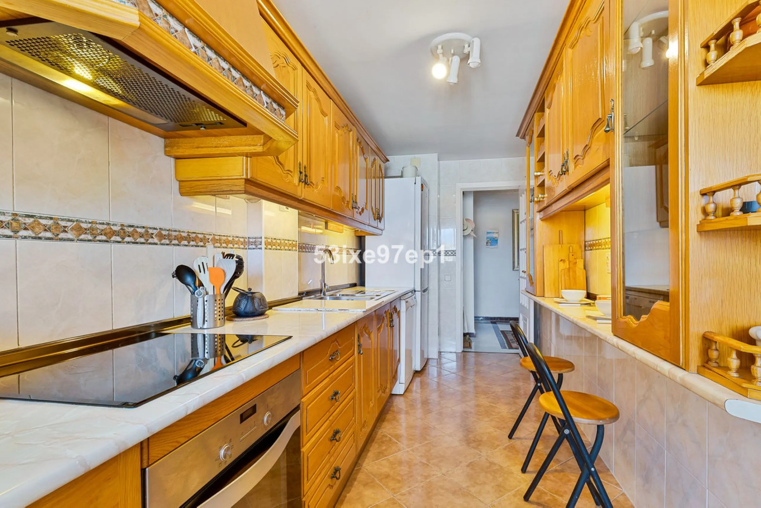 Welcome to this fantastic and bright flagship apartment with views high above all of Fuengirola!