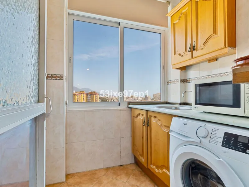 Welcome to this fantastic and bright flagship apartment with views high above all of Fuengirola!