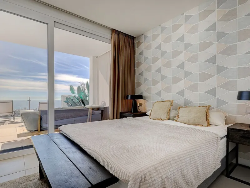 Modern Duplex Penthouse with Panoramic Sea Views in Benalmádena