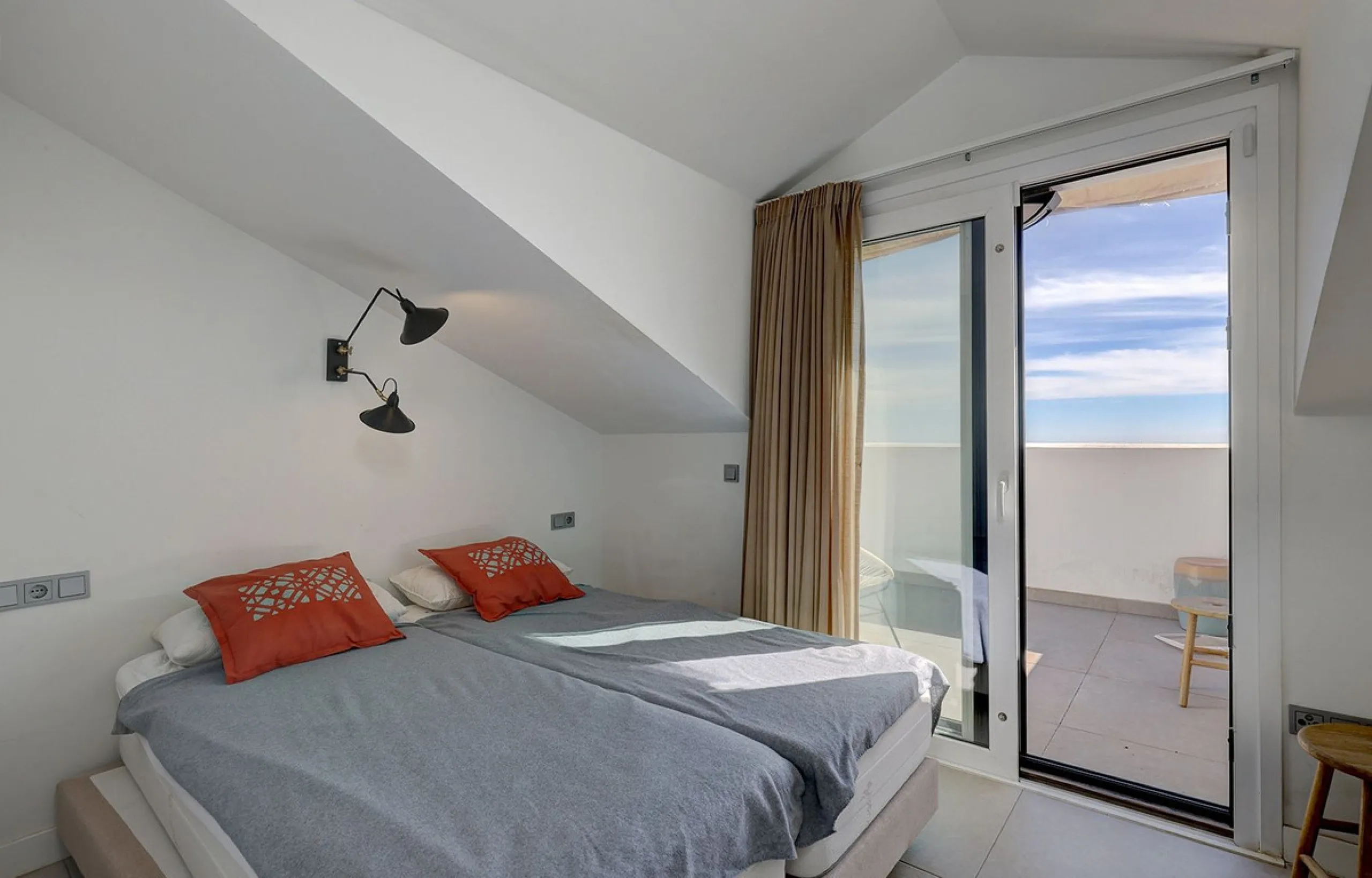 Modern Duplex Penthouse with Panoramic Sea Views in Benalmádena