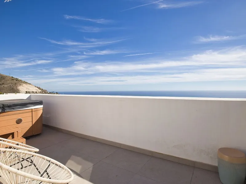 Modern Duplex Penthouse with Panoramic Sea Views in Benalmádena