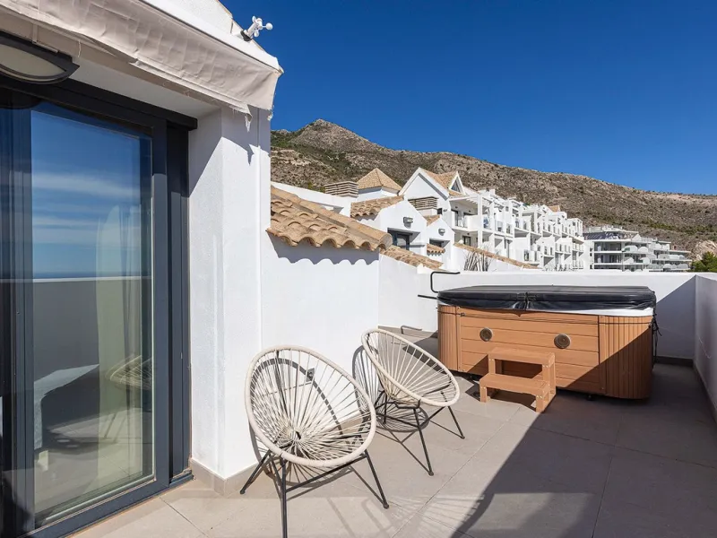 Modern Duplex Penthouse with Panoramic Sea Views in Benalmádena