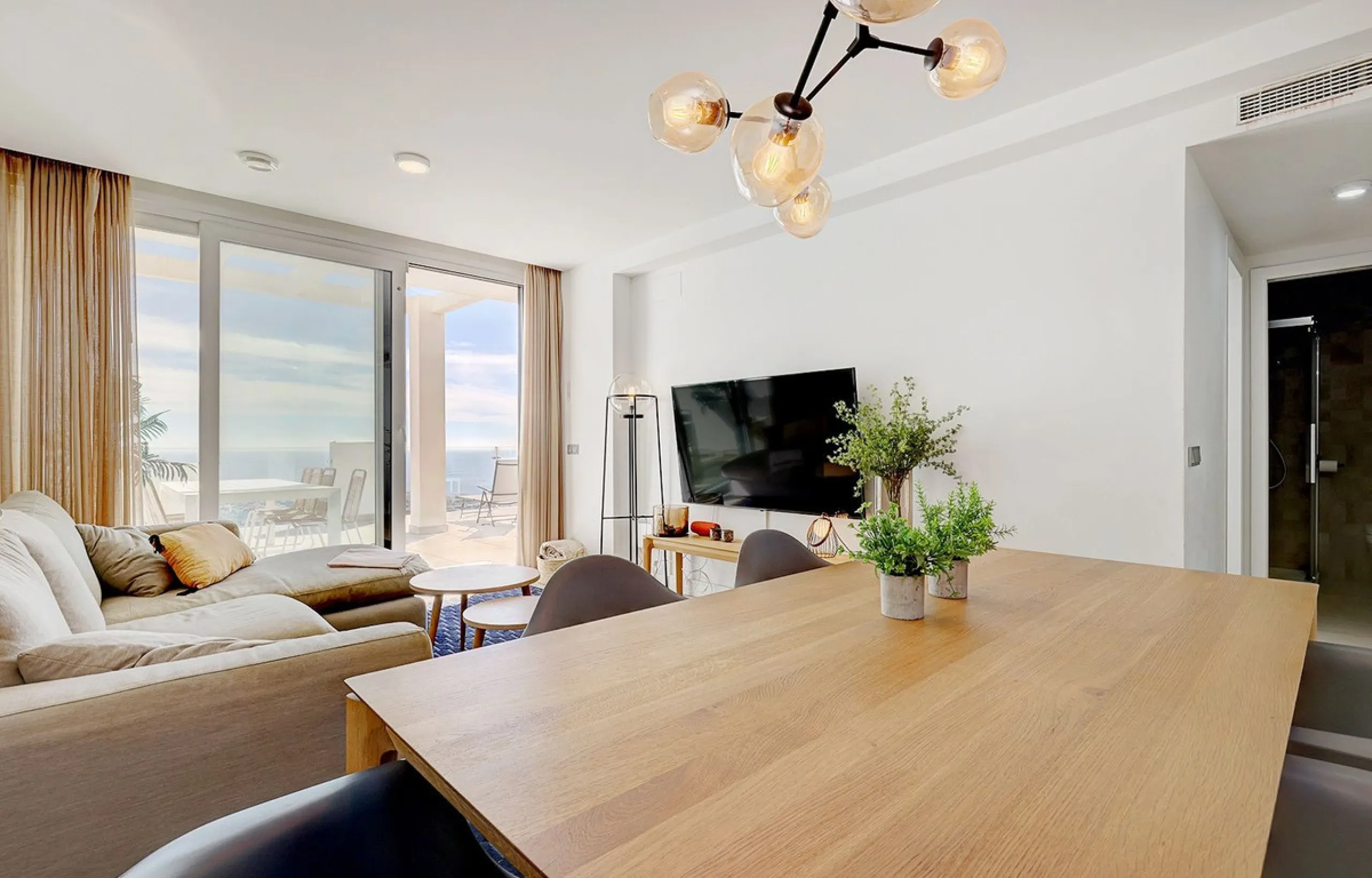Modern Duplex Penthouse with Panoramic Sea Views in Benalmádena