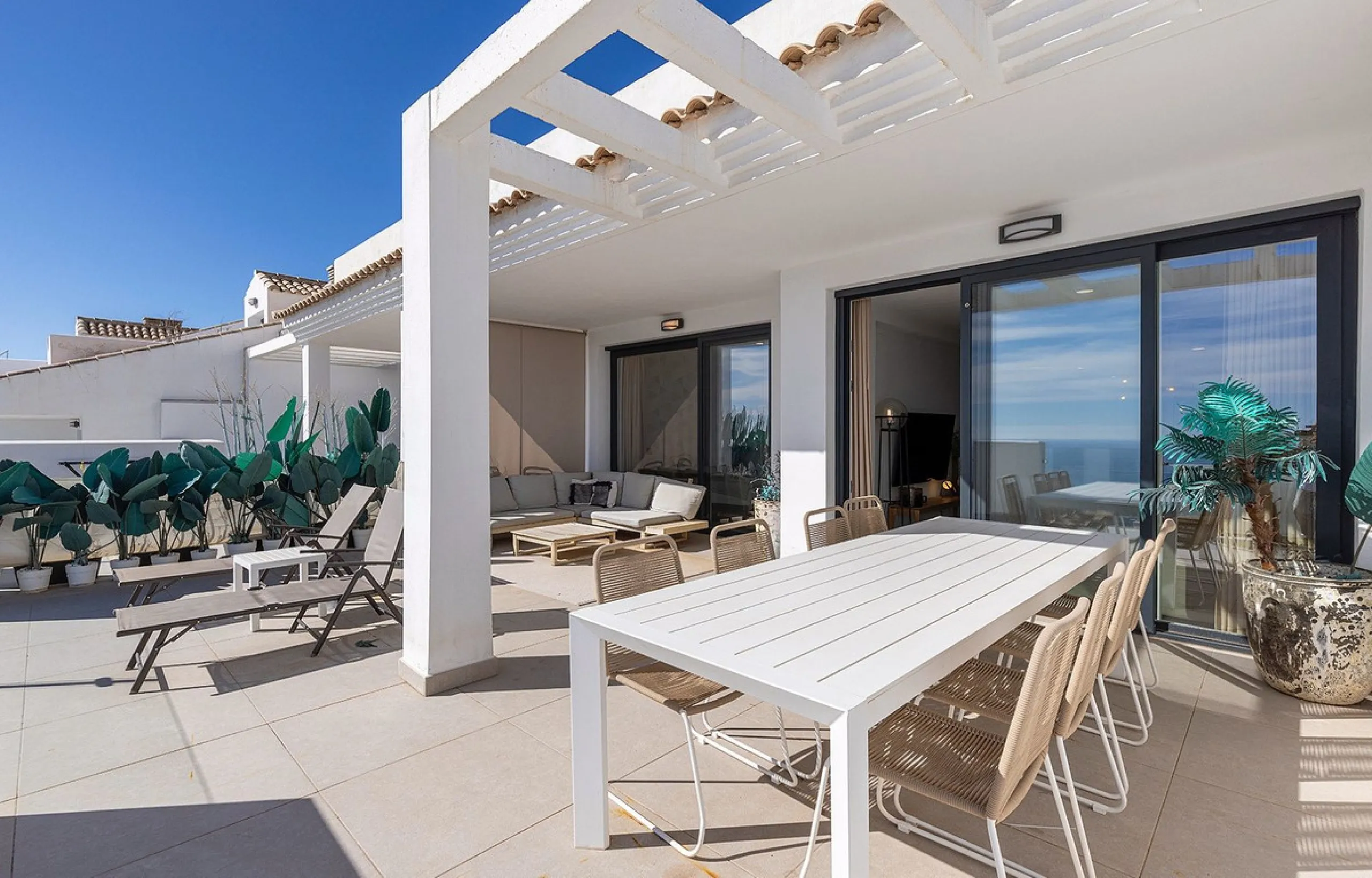 Modern Duplex Penthouse with Panoramic Sea Views in Benalmádena