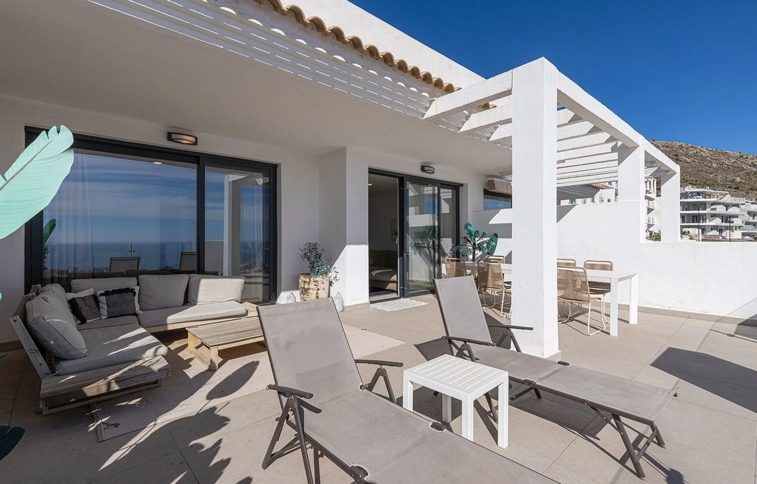 Modern Duplex Penthouse with Panoramic Sea Views in Benalmádena