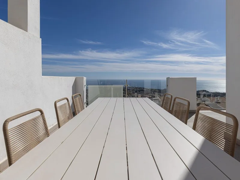 Modern Duplex Penthouse with Panoramic Sea Views in Benalmádena