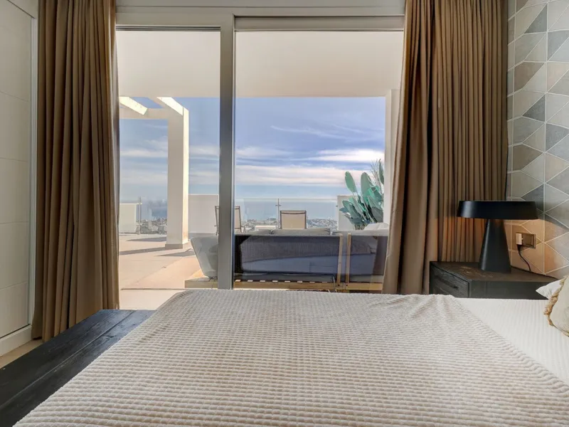 Modern Duplex Penthouse with Panoramic Sea Views in Benalmádena