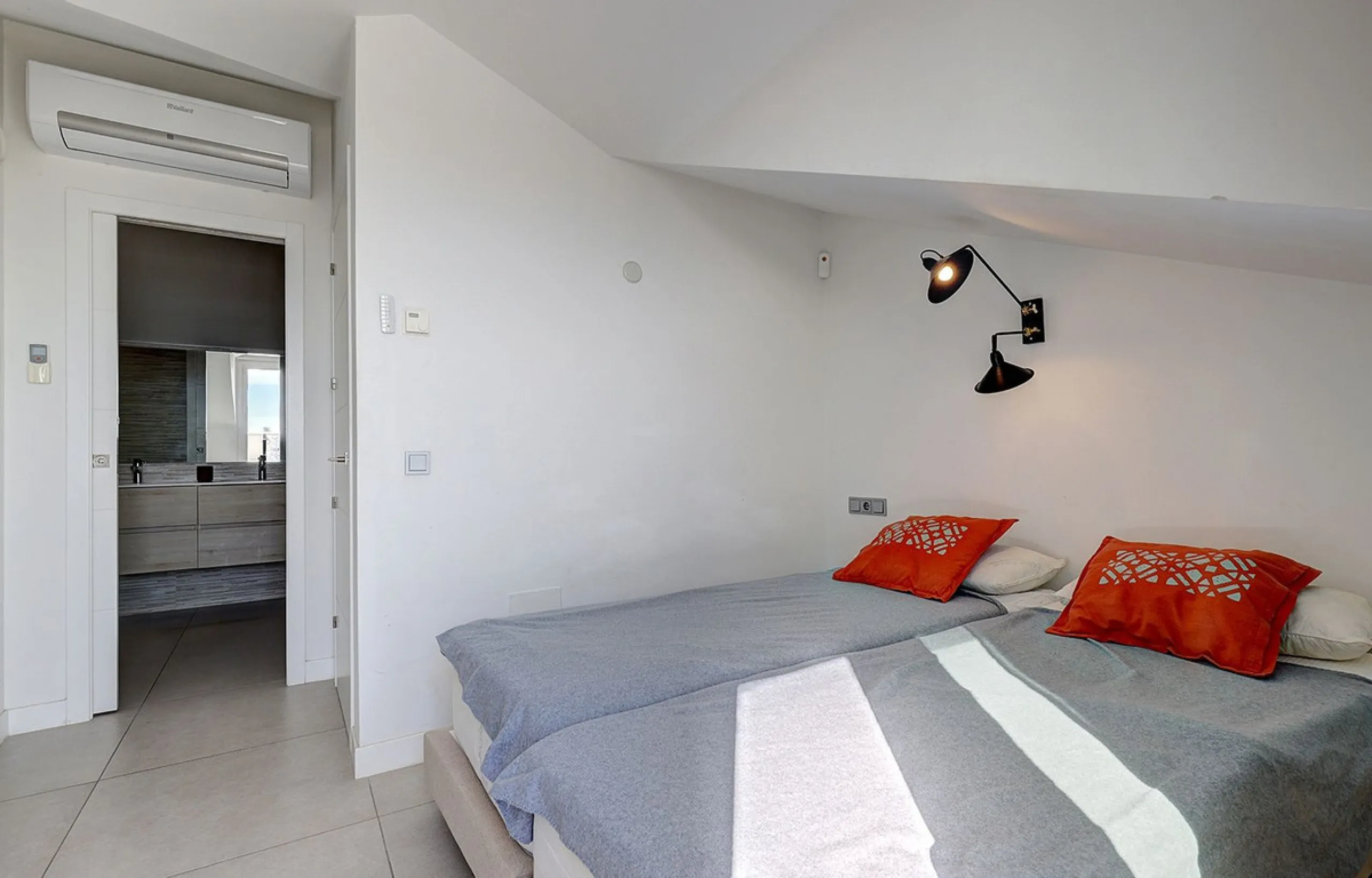 Modern Duplex Penthouse with Panoramic Sea Views in Benalmádena