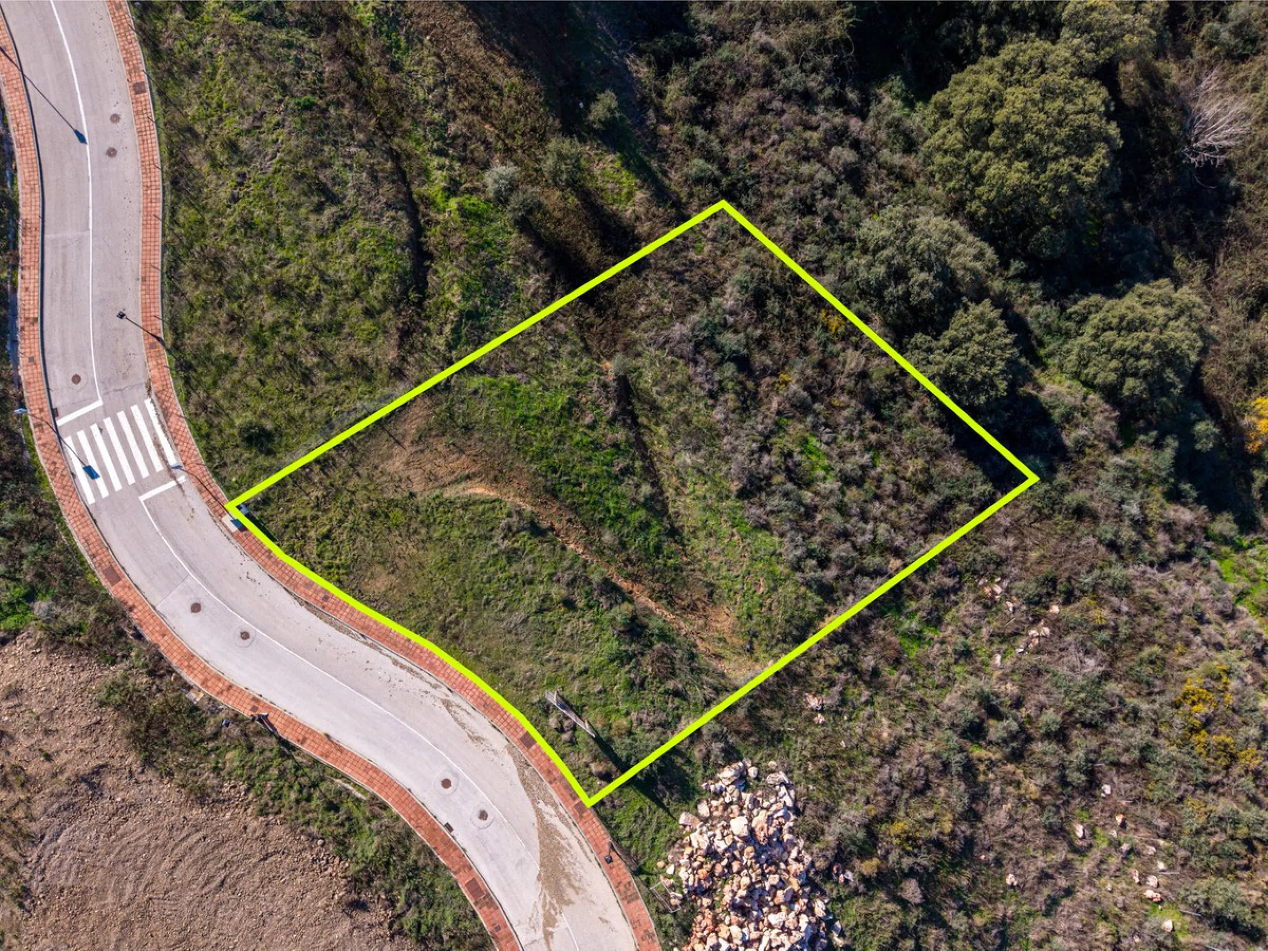 Plot - Residential Plot в продаже в Mijas, Málaga. Площадь дома 270 м². Площадь участка 1354 м²