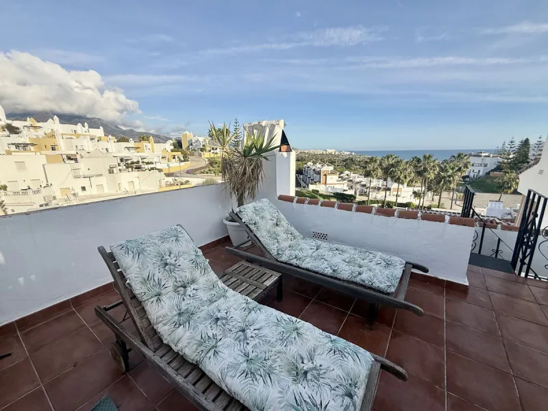 Townhouse with Tourist Licence, Independent Apartment and Sea Views – Punta Lara, Nerja