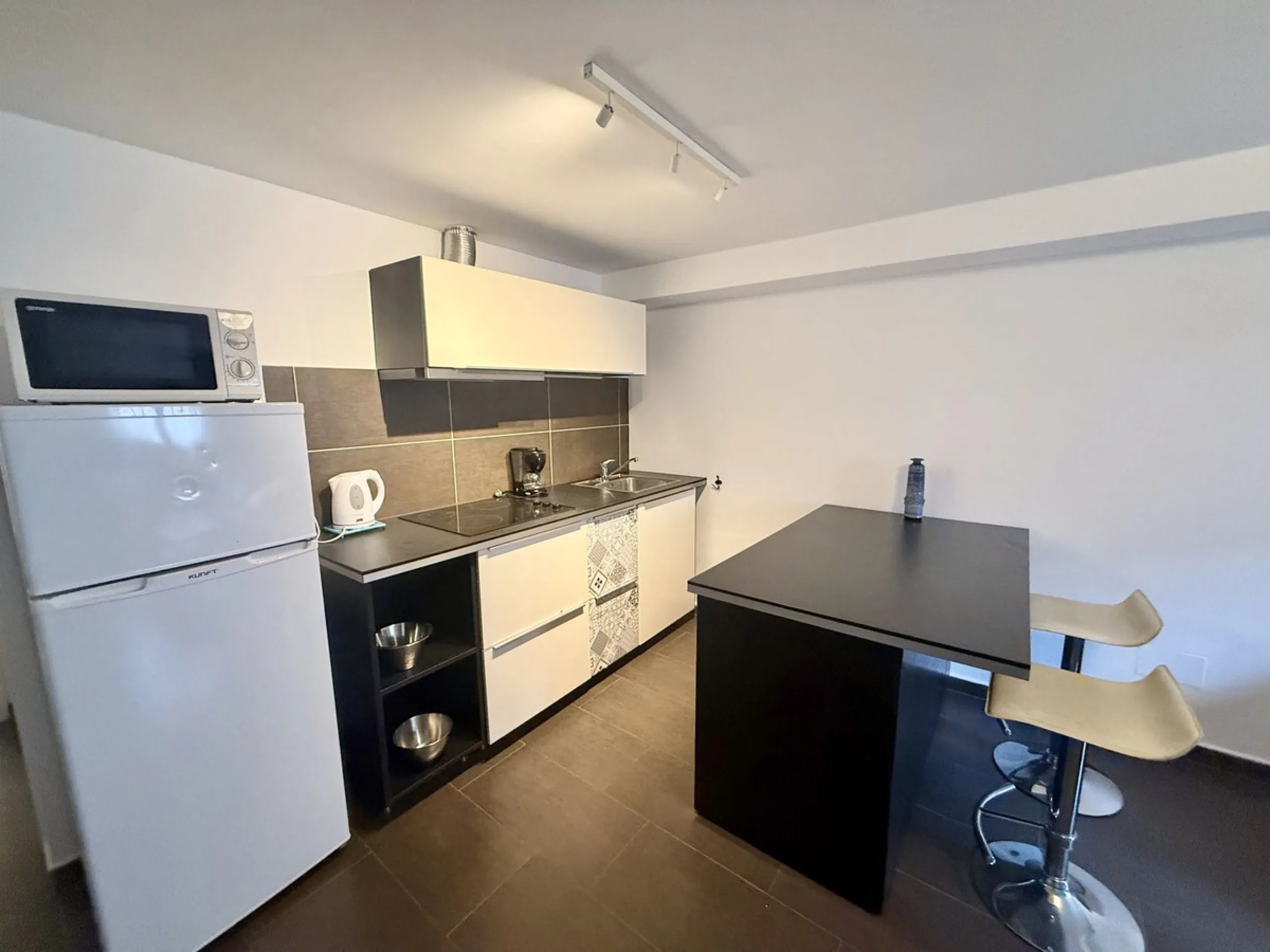 Townhouse with Tourist Licence, Independent Apartment and Sea Views – Punta Lara, Nerja