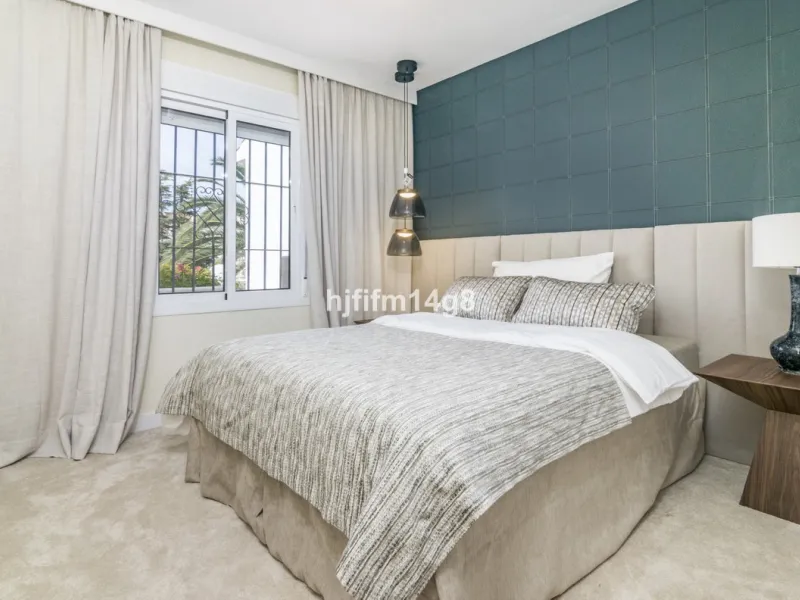 Apartment - Middle Floor Apartment в продаже в Marbella, Málaga. В доме 2 спален и 2 ванных комнат. Площадь дома 128 м²