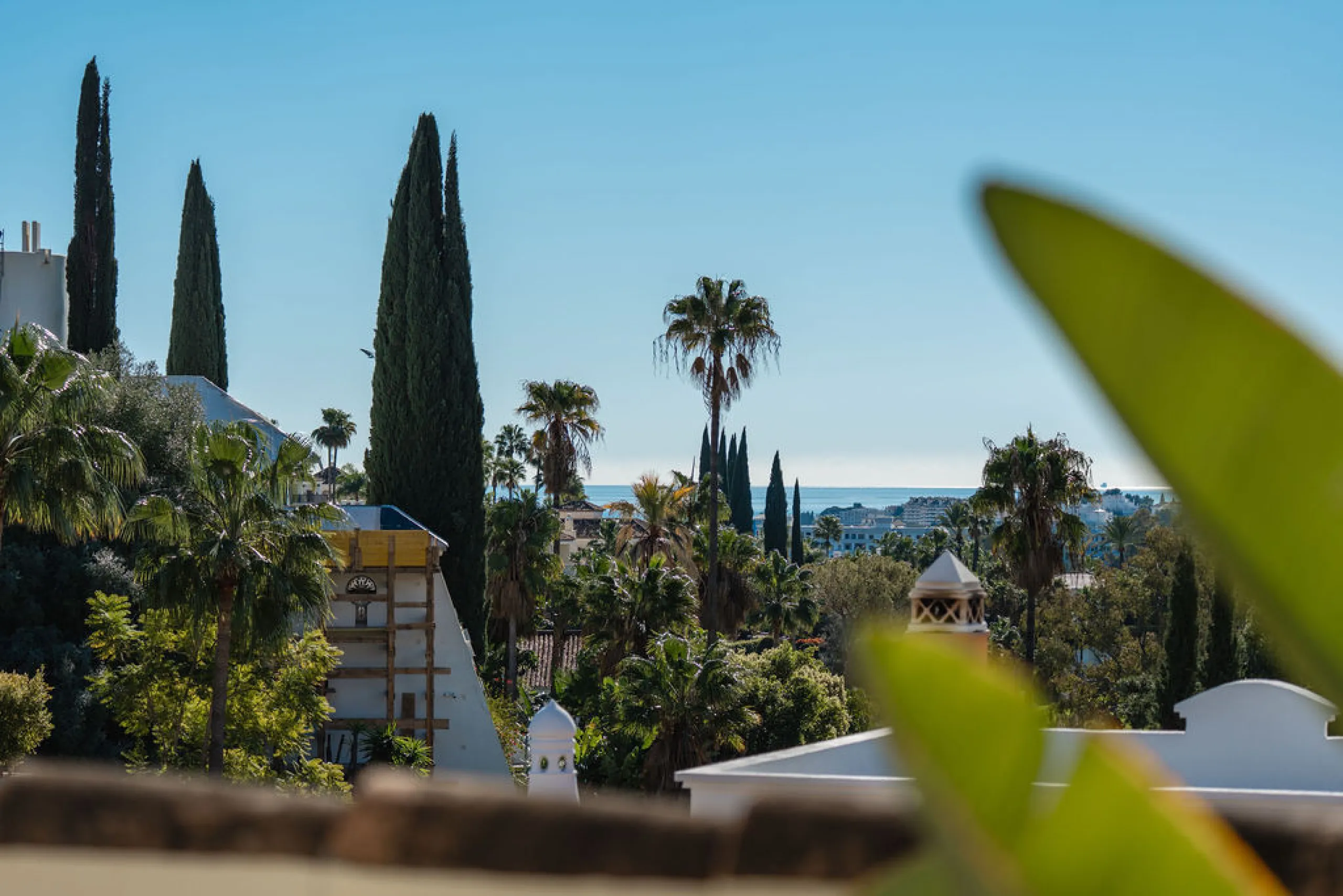 House - Townhouse в продаже в Marbella, Málaga. В доме 4 спален и 3 ванных комнат. Площадь дома 226 м²