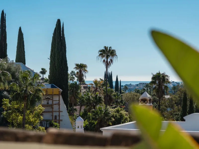 House - Townhouse в продаже в Marbella, Málaga. В доме 4 спален и 3 ванных комнат. Площадь дома 226 м²