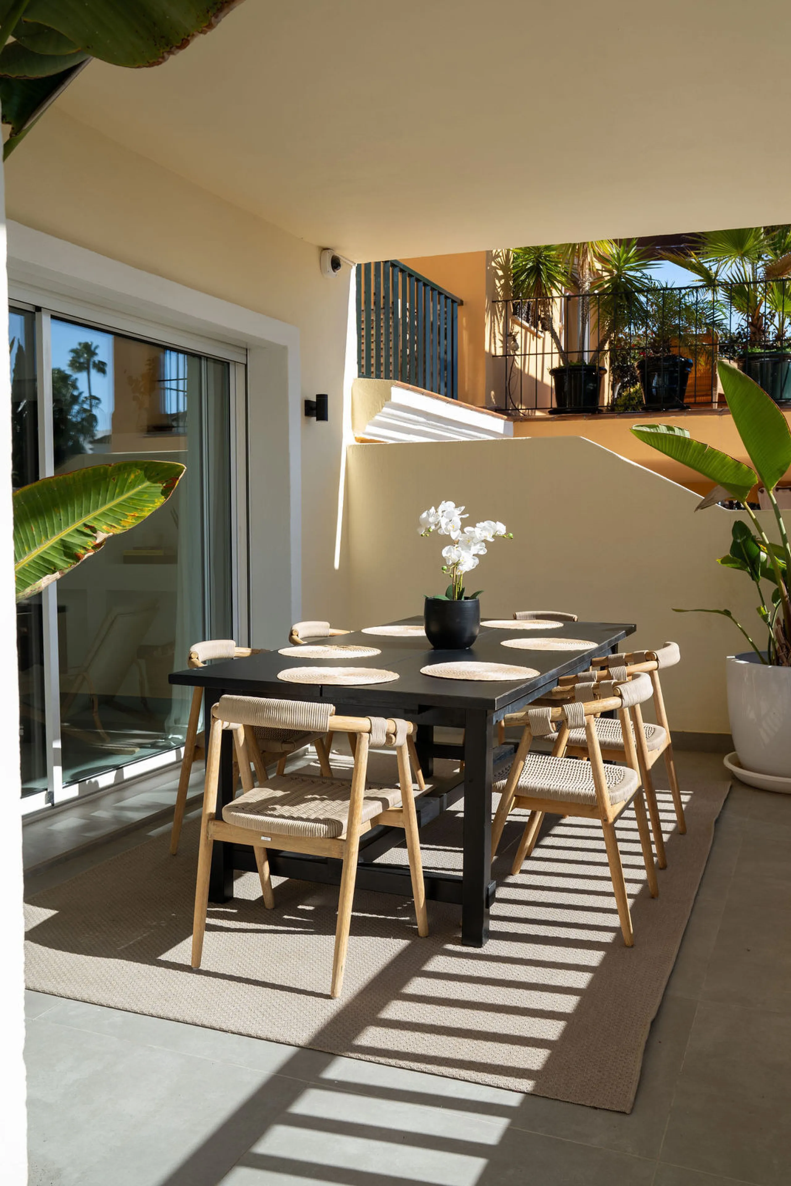 House - Townhouse в продаже в Marbella, Málaga. В доме 4 спален и 3 ванных комнат. Площадь дома 226 м²