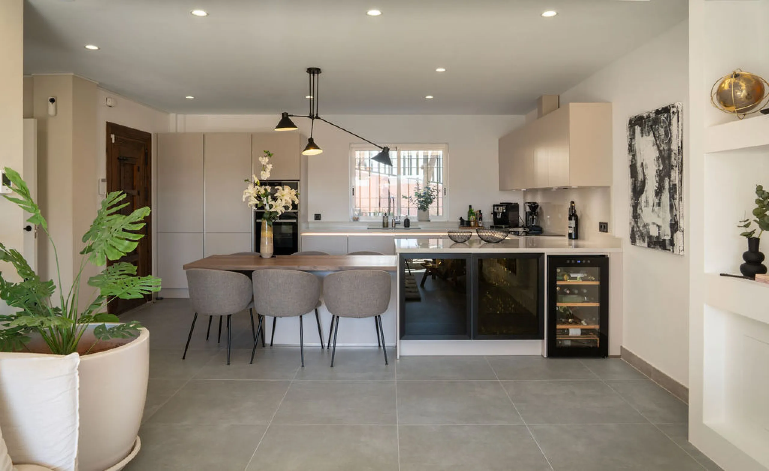 House - Townhouse в продаже в Marbella, Málaga. В доме 4 спален и 3 ванных комнат. Площадь дома 226 м²