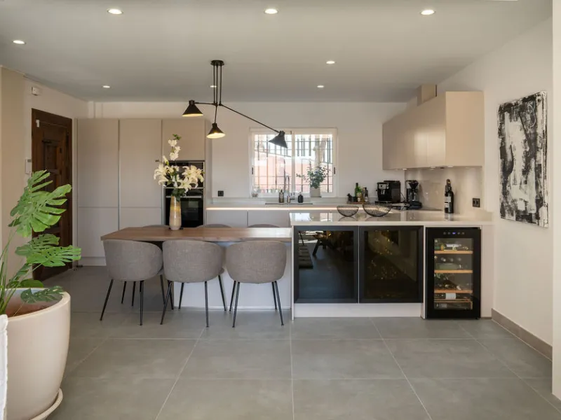 House - Townhouse в продаже в Marbella, Málaga. В доме 4 спален и 3 ванных комнат. Площадь дома 226 м²