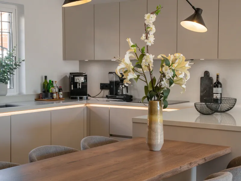 House - Townhouse в продаже в Marbella, Málaga. В доме 4 спален и 3 ванных комнат. Площадь дома 226 м²