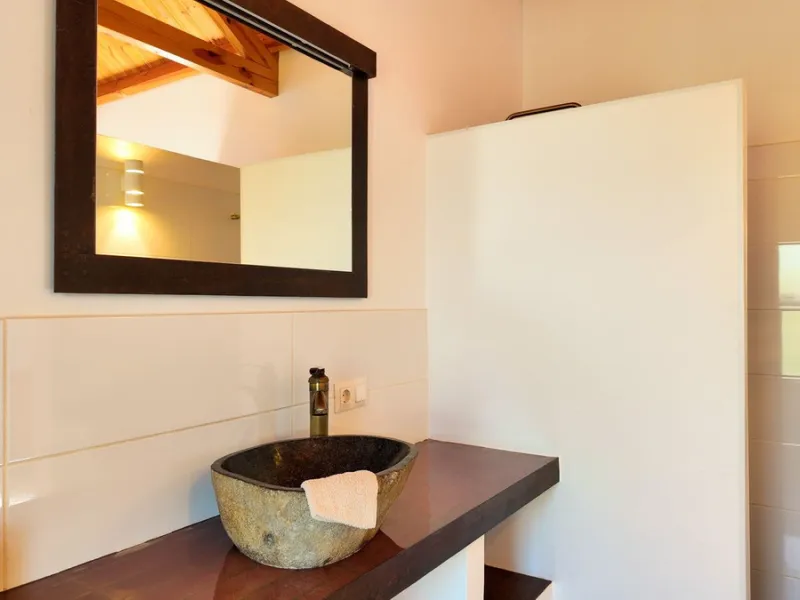 The ultimate opportunity for your dream home and B&B!