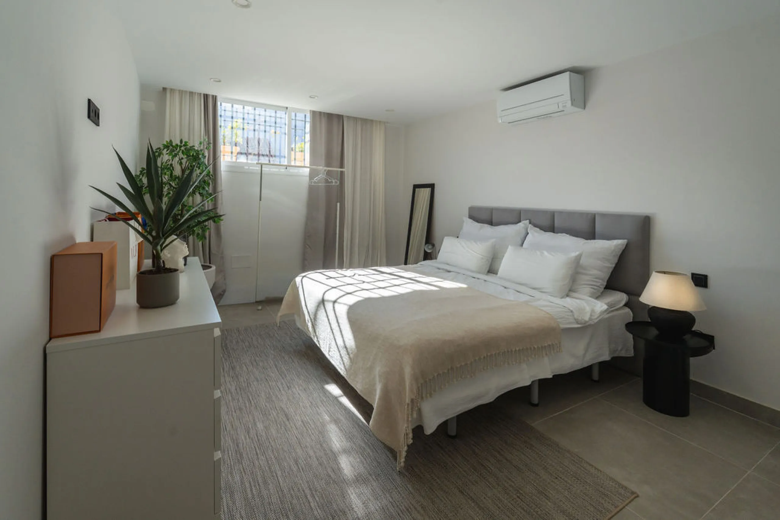House - Townhouse в продаже в Marbella, Málaga. В доме 4 спален и 3 ванных комнат. Площадь дома 226 м²