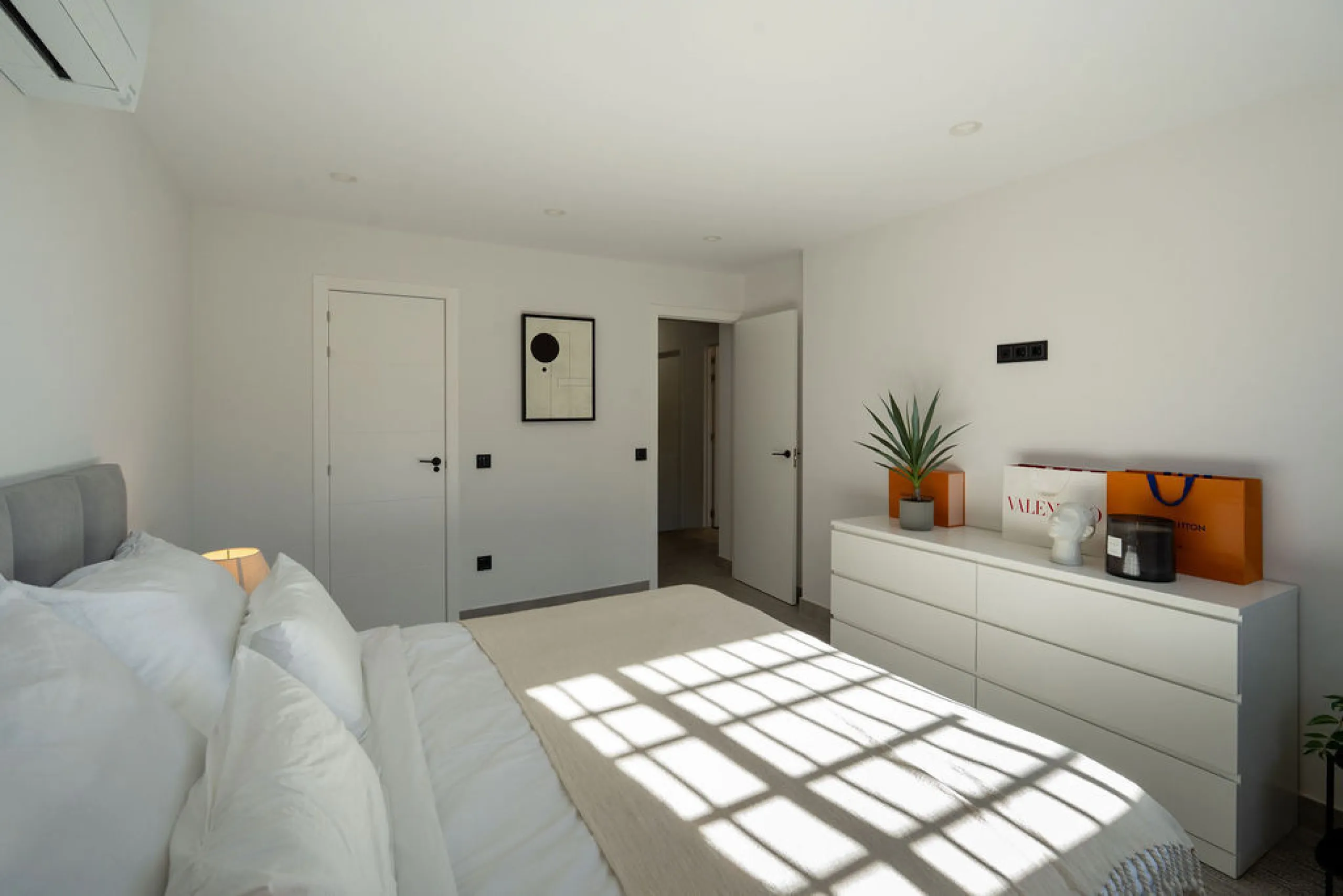 House - Townhouse в продаже в Marbella, Málaga. В доме 4 спален и 3 ванных комнат. Площадь дома 226 м²