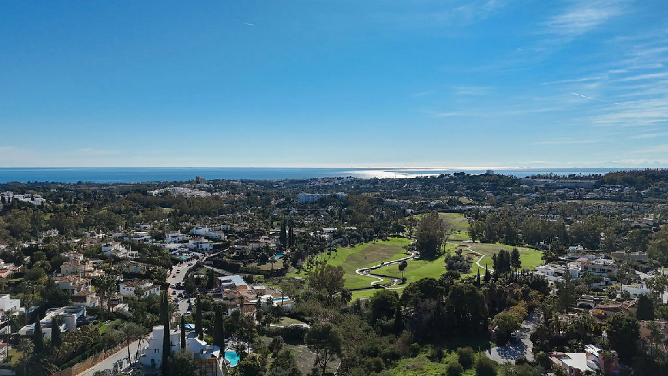 House - Townhouse в продаже в Marbella, Málaga. В доме 4 спален и 3 ванных комнат. Площадь дома 226 м²