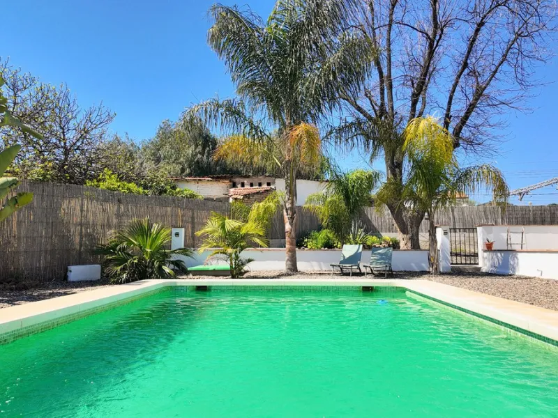 The ultimate opportunity for your dream home and B&B!