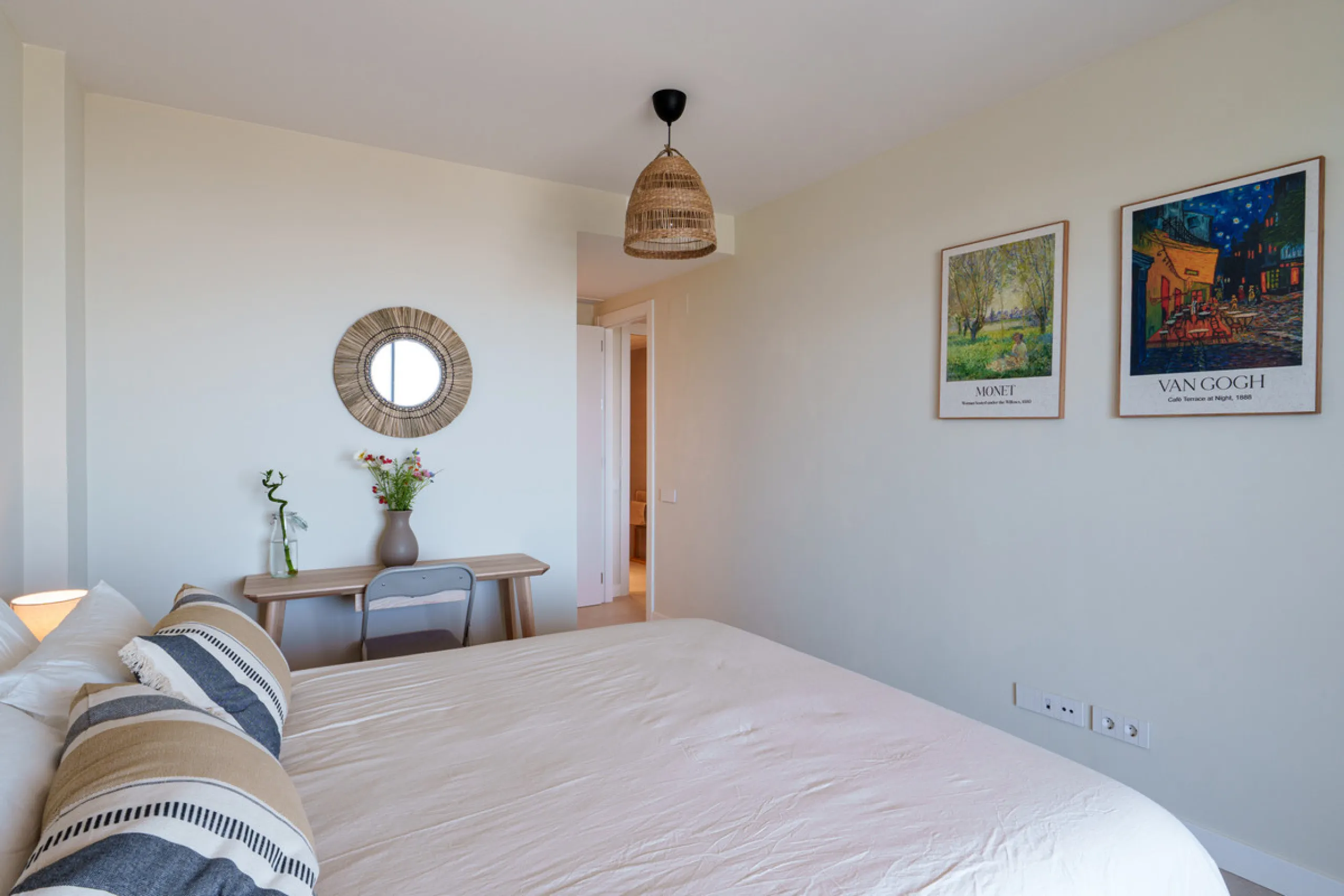Apartment - Middle Floor Apartment в продаже в Estepona, Málaga. В доме 2 спален и 2 ванных комнат. Площадь дома 139 м²