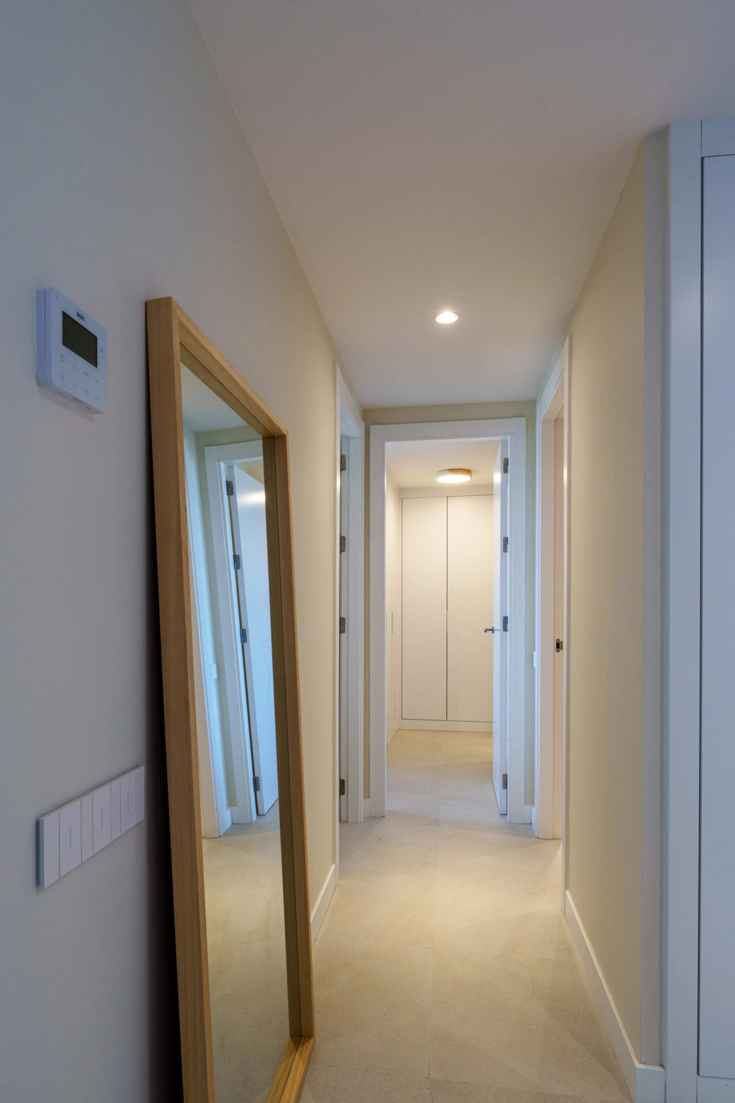 Apartment - Middle Floor Apartment в продаже в Estepona, Málaga. В доме 2 спален и 2 ванных комнат. Площадь дома 139 м²