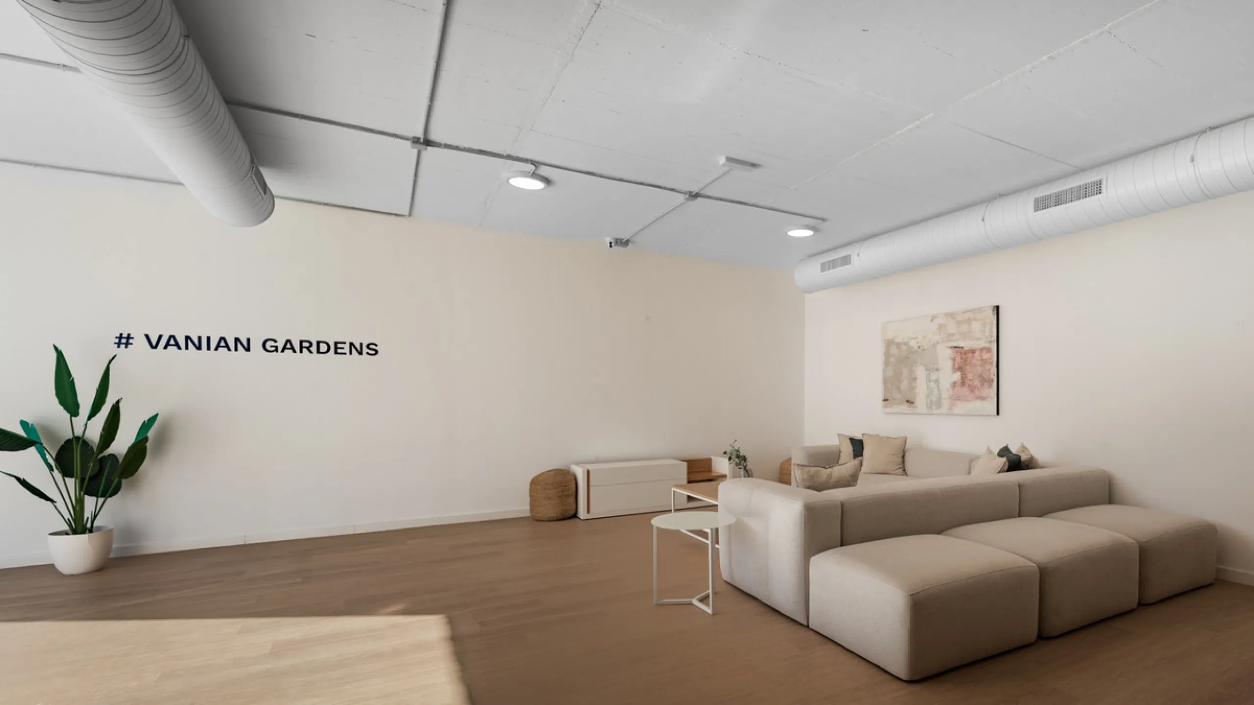 Welcome to this stylish and contemporary apartment located in the sought-after Vanian Gardens urbanisation, perfectly positioned between Marbella and Estepona. Delivered in 2021, this beautifully designed home combines modern comfort with resort-style liv