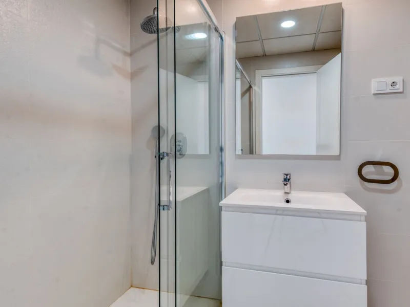 Apartment - Penthouse в продаже в Estepona, Málaga. В доме 2 спален и 2 ванных комнат. Площадь дома 99 м²
