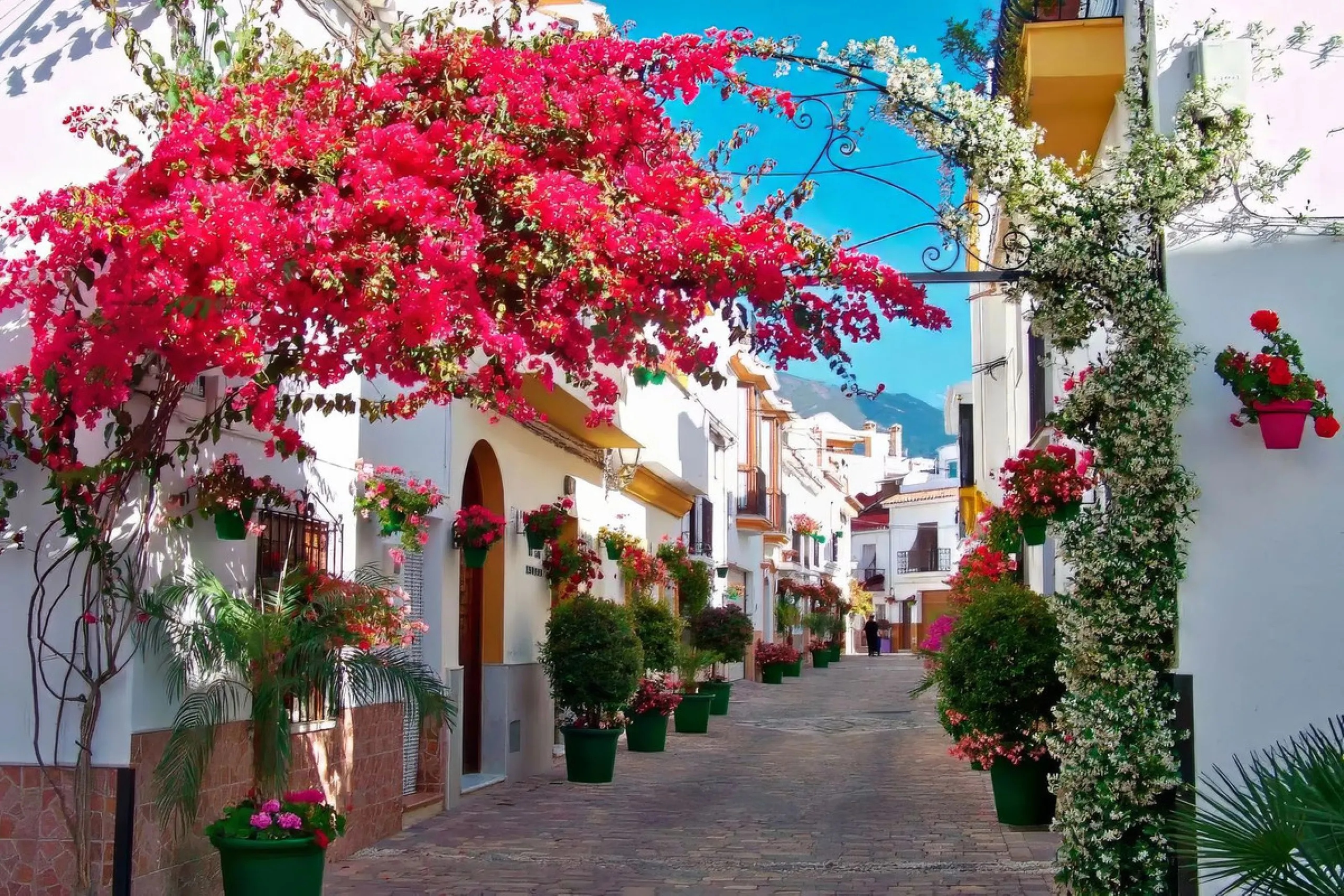 Apartment - Penthouse в продаже в Estepona, Málaga. В доме 2 спален и 2 ванных комнат. Площадь дома 99 м²