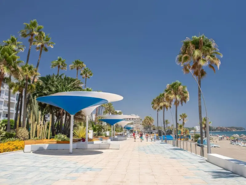 Apartment - Penthouse в продаже в Estepona, Málaga. В доме 2 спален и 2 ванных комнат. Площадь дома 99 м²