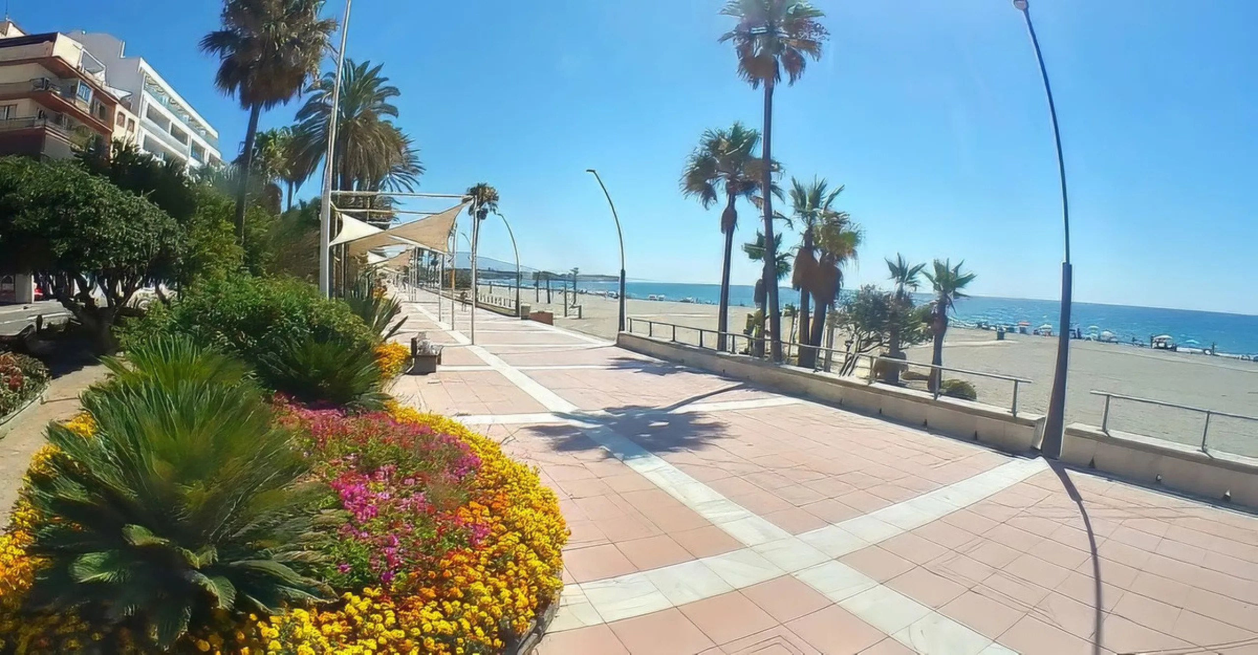 Apartment - Penthouse в продаже в Estepona, Málaga. В доме 2 спален и 2 ванных комнат. Площадь дома 99 м²