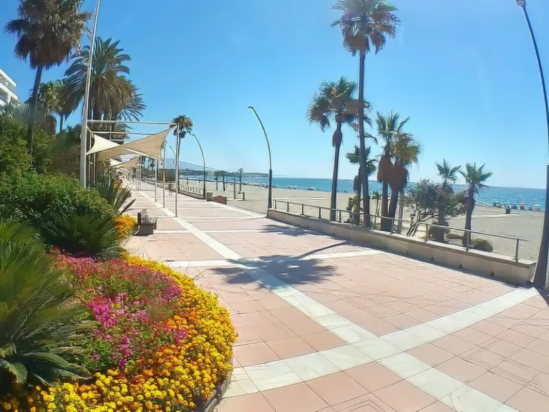 Apartment - Penthouse в продаже в Estepona, Málaga. В доме 2 спален и 2 ванных комнат. Площадь дома 99 м²