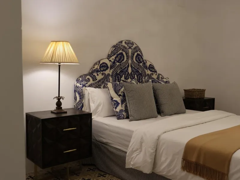 House - Detached Villa в продаже в Marbella, Málaga. В доме 5 спален и 6 ванных комнат. Площадь дома 587 м². Площадь участка 1018 м²