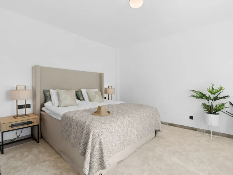 CORNER PENTHOUSE WITH PANORAMIC SEA VIEWS, PRIVATE ROOFTOP JACUZZI AND TOURIST LICENCE – BENALMÁDENA