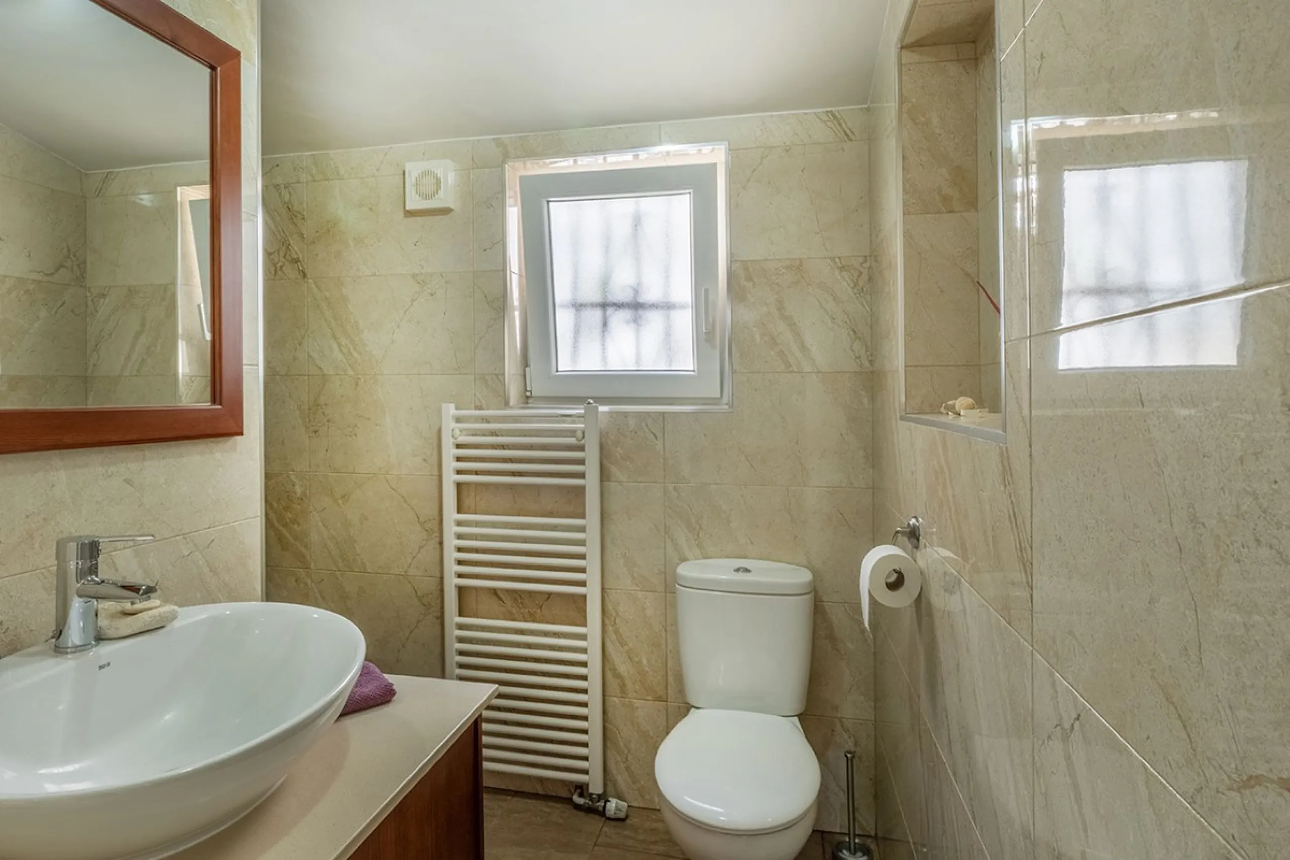 Charming Luxury Country Property with Guest House, Garage and Pool -Close to Competa