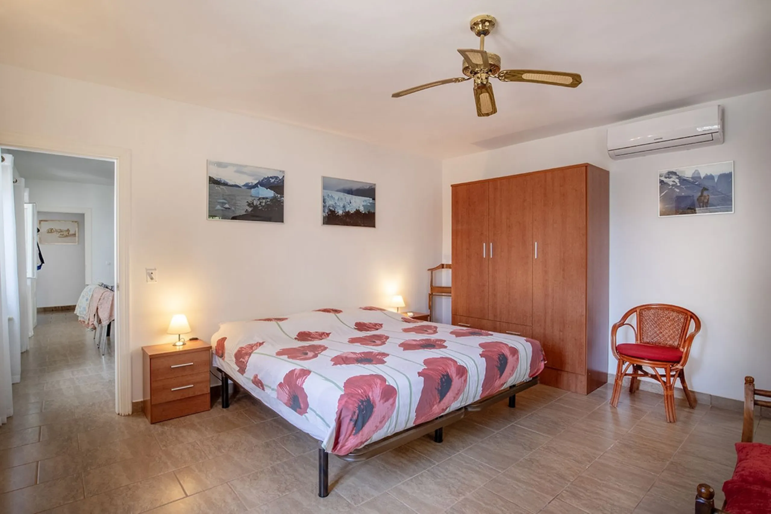 Charming Luxury Country Property with Guest House, Garage and Pool -Close to Competa