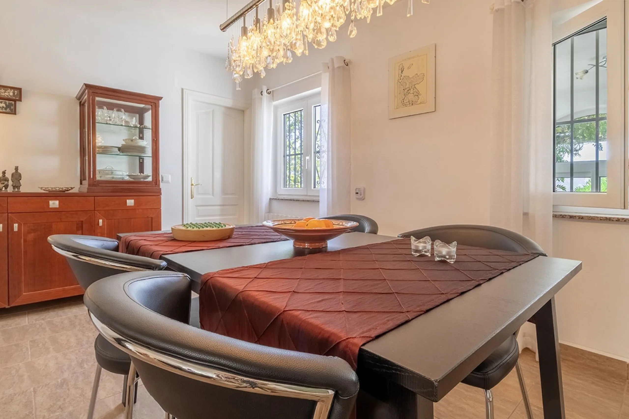 Charming Luxury Country Property with Guest House, Garage and Pool -Close to Competa