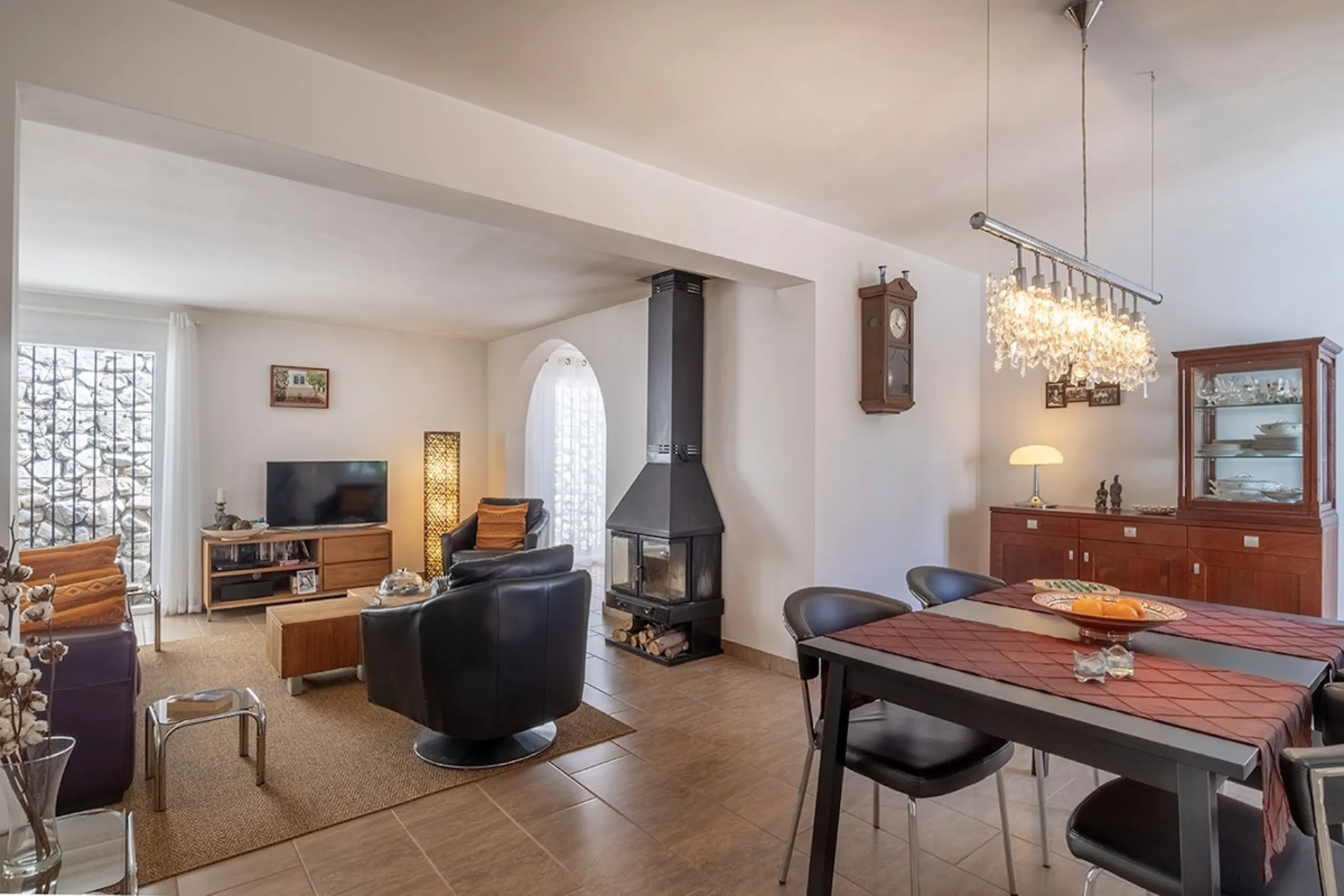 Charming Luxury Country Property with Guest House, Garage and Pool -Close to Competa
