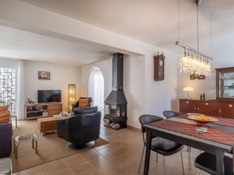 Charming Luxury Country Property with Guest House, Garage and Pool -Close to Competa