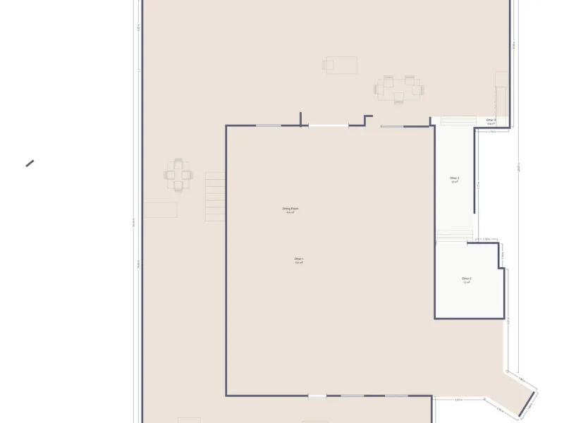 This exceptional detached villa presents a unique renovation opportunity to create a bespoke luxury residence in the beautiful area of Buenas Noches. Set just west of Estepona town and a short walk from the beach, the property combines lifestyle and inves