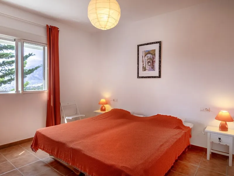 Charming Luxury Country Property with Guest House, Garage and Pool -Close to Competa